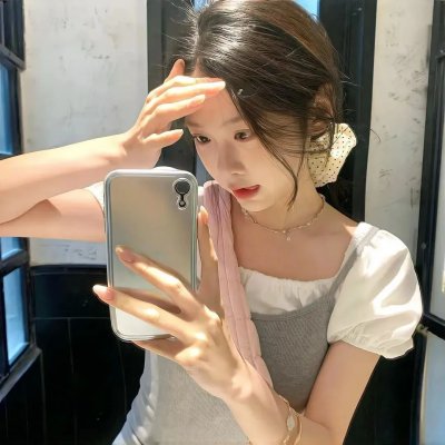 白衣校花与大长腿2
